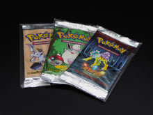 Lade das Bild in den Galerie-Viewer, Universal Booster Sleeves Schutzfolien für z. B. Yugioh oder Pokemon