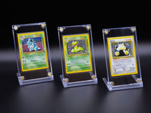 Lade das Bild in den Galerie-Viewer, 1x Acryl Case für Pokemon trading Cards Display zB 151 Display SV2a WOTC Jungle
