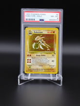 Lade das Bild in den Galerie-Viewer, Pokemon Kabutops Fossil Holo 1999 PSA Grading Karte Wertung 8 englisch
